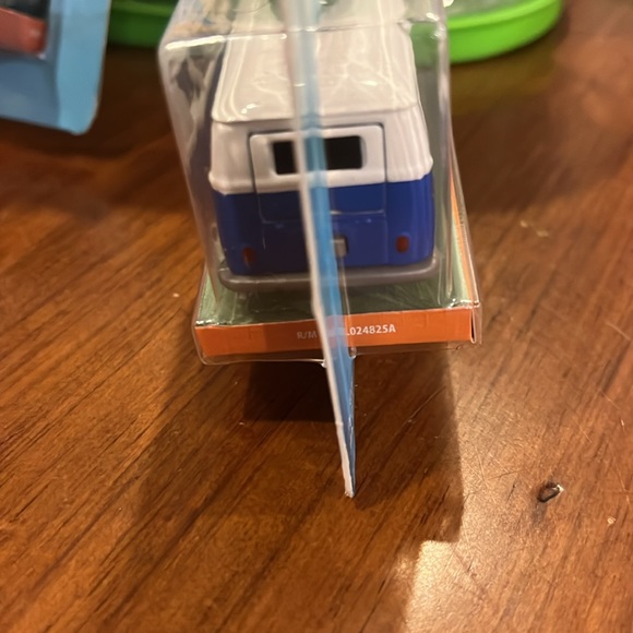 Jada Punch Buggy Slug Bug Volkswagen T1 Van Bus Surfboard Surf X 2 - Picture 10 of 10